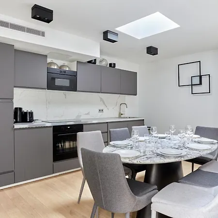 Apartment Grand 4br - 17th Arrondissement Paris